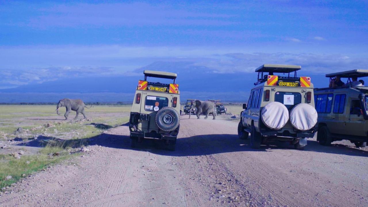 Amboseli Gateway Hotel Kimana Exterior photo